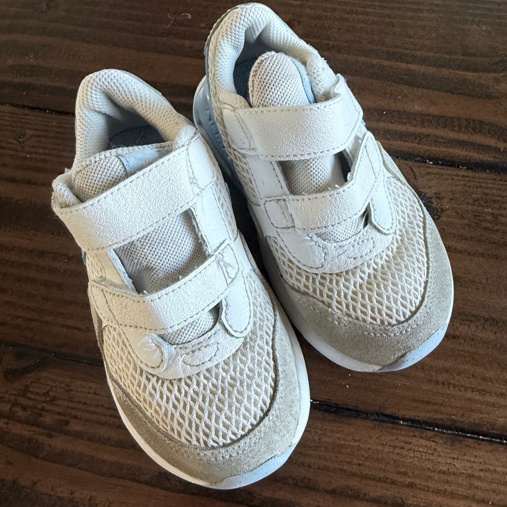 Nike Air Max Velcro sneakers